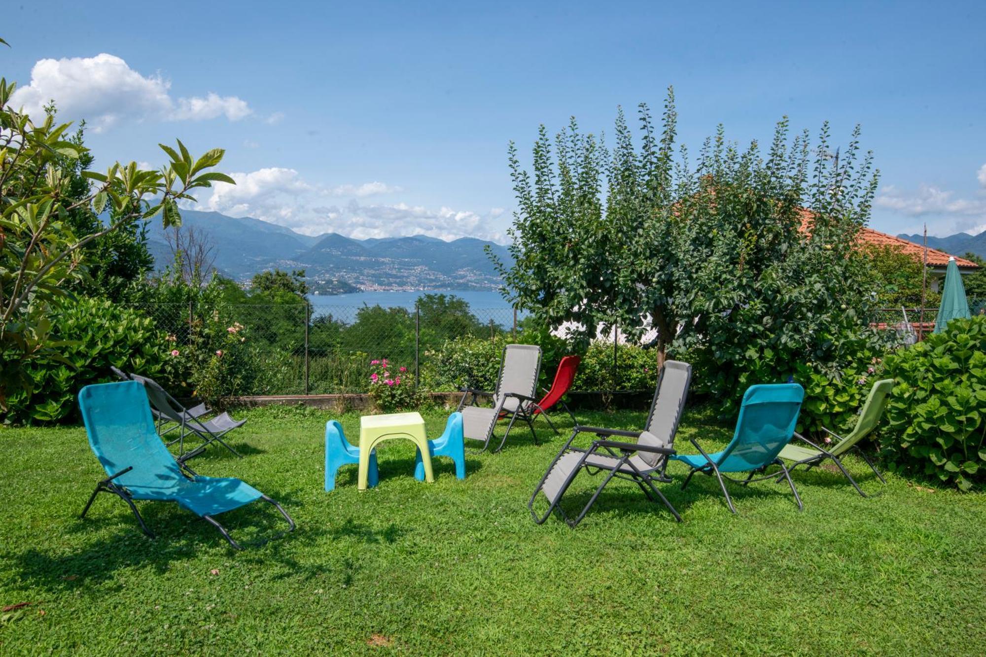 Casa Lilla - Lakeview Large Apartments With Garden Above Stresa Bagian luar foto