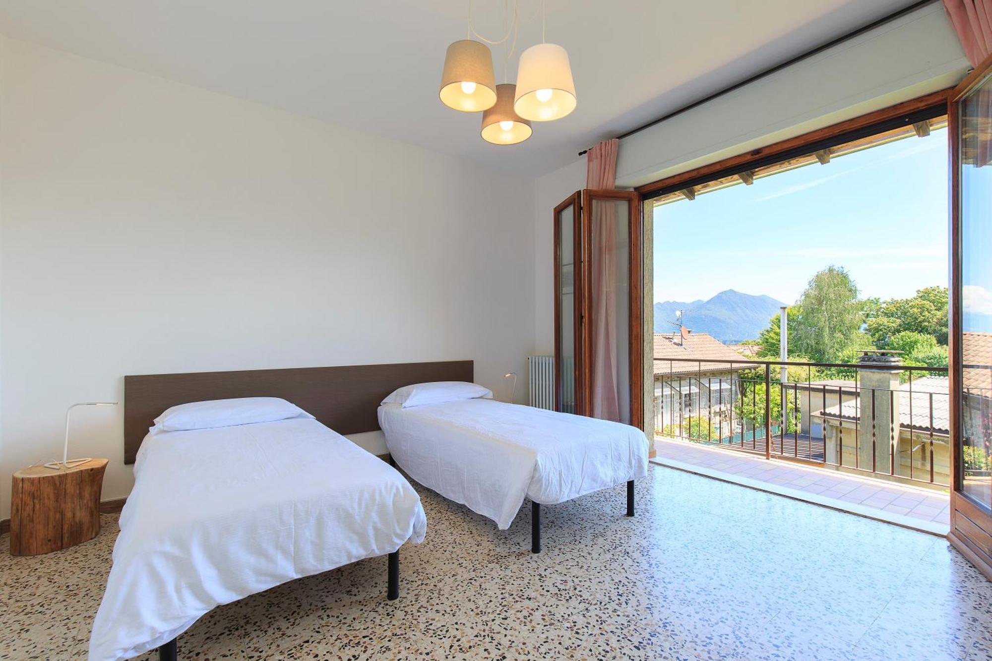 Casa Lilla - Lakeview Large Apartments With Garden Above Stresa Bagian luar foto